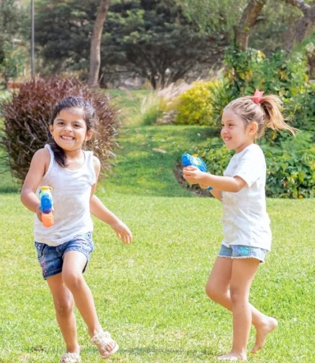 children play and live in area in dubai